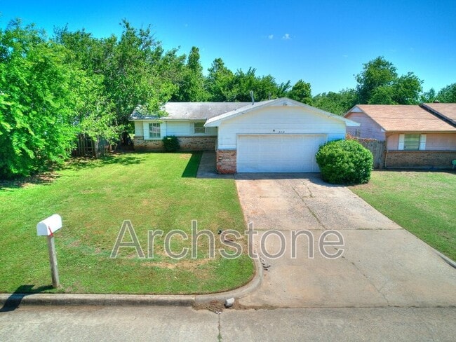 Building Photo - 8814 NE 13th St