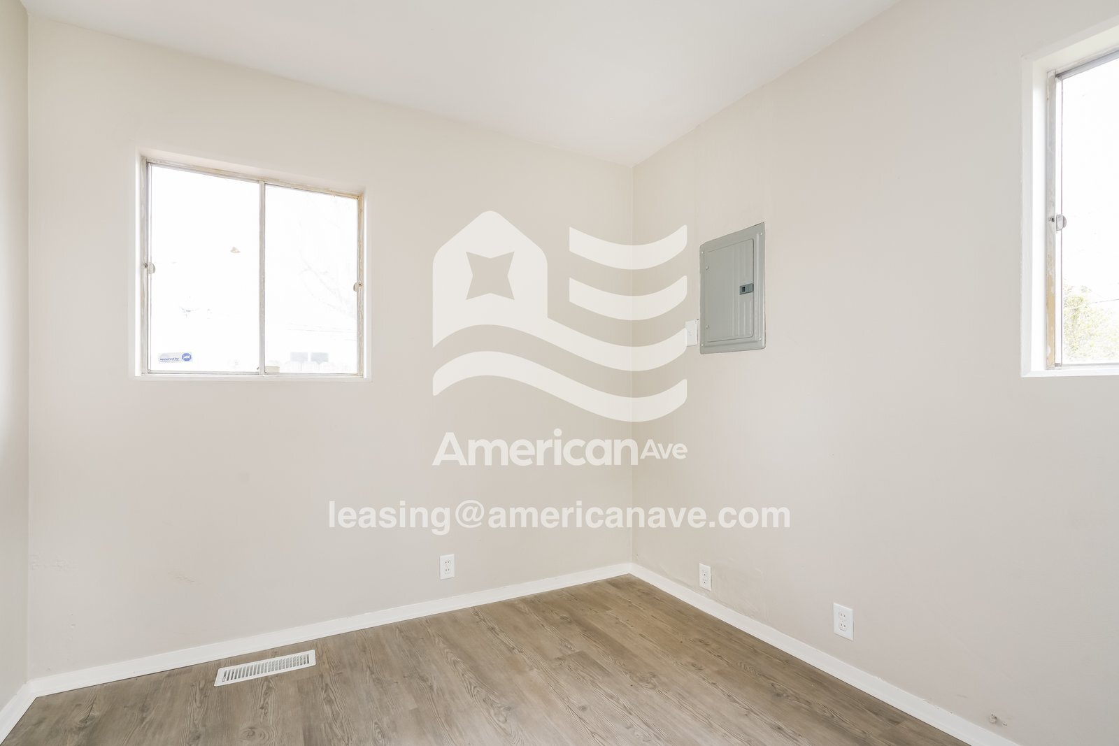 Building Photo - 1506 N Meade St