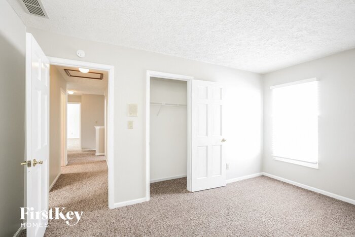 Building Photo - 11255 Baycreek Dr