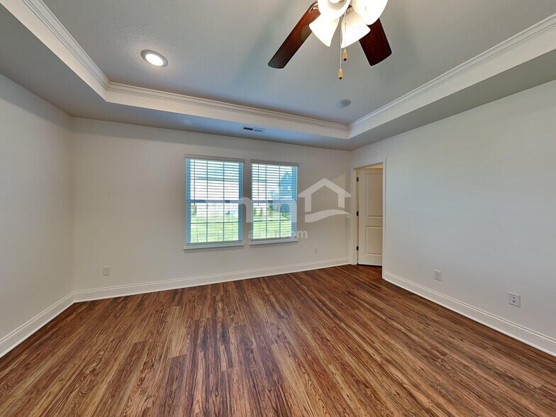 Building Photo - 8399 Northpoint Dr