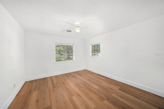 Building Photo - 1100 Snell Isle Blvd NE