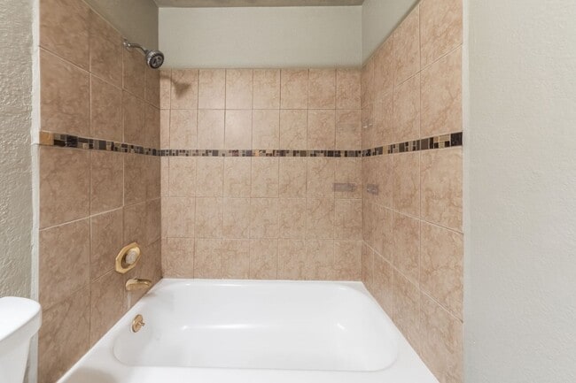 Building Photo - 10222 Sunol Way