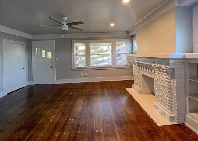 Building Photo - 1808 N Robinson Ave