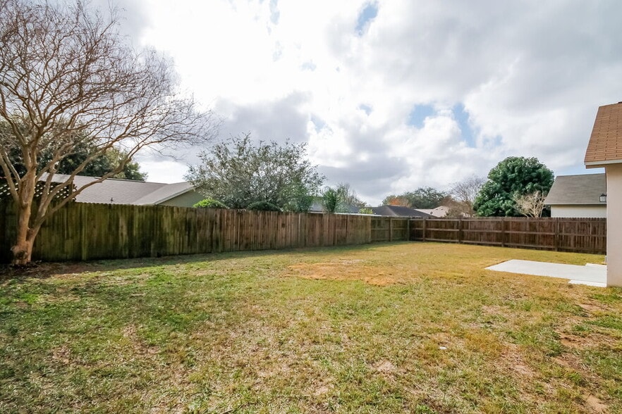 Building Photo - 1032 Malletwood Dr