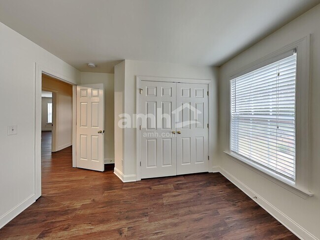 Building Photo - 2016 Sentinel Dr