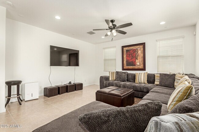 Building Photo - 12354 W Gardenia Ct