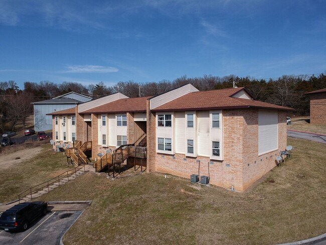 Building Photo - Table Rock Apartments