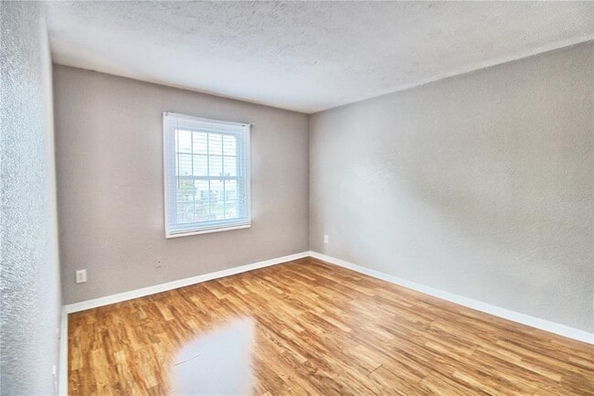 Building Photo - 13760 Orange Sunset Dr