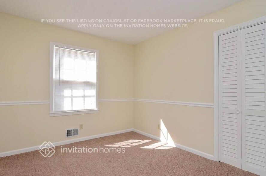 Building Photo - 6212 Shallowford Way