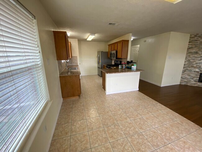 Building Photo - 2818 Orchid Tree Ln