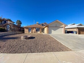 Building Photo - Northeast El Paso 3 bed2 bath