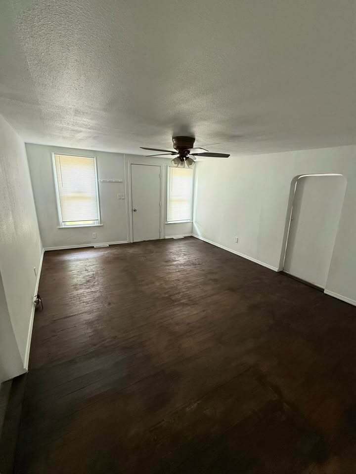 Building Photo - 415 9th Ave
