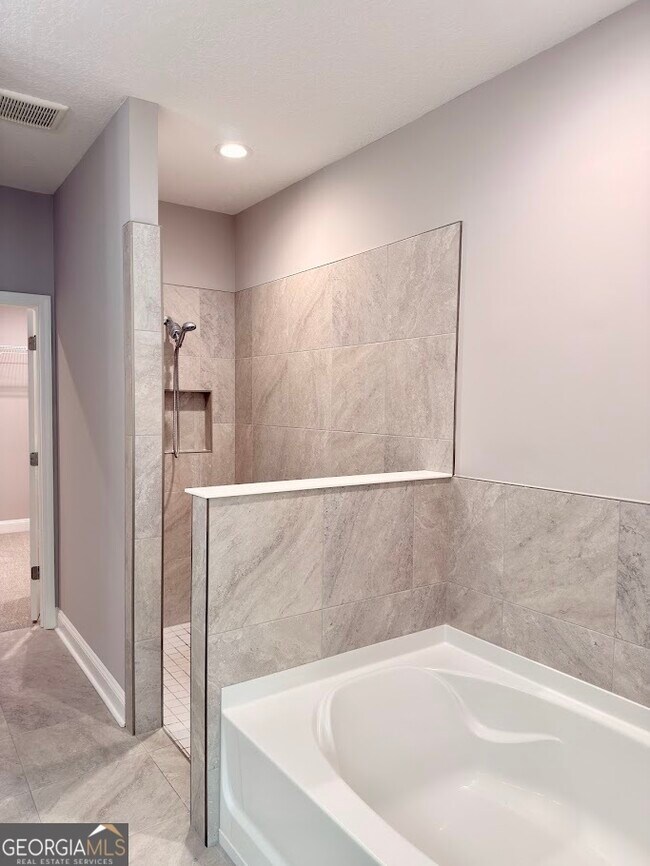 Building Photo - 140 The Villas Wy