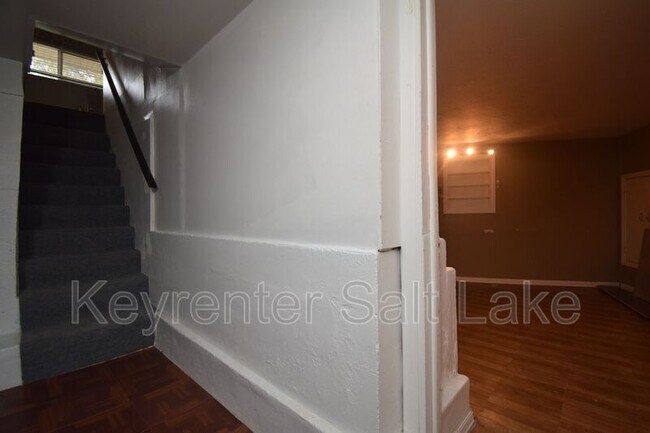 Building Photo - 616 Beynon Ct