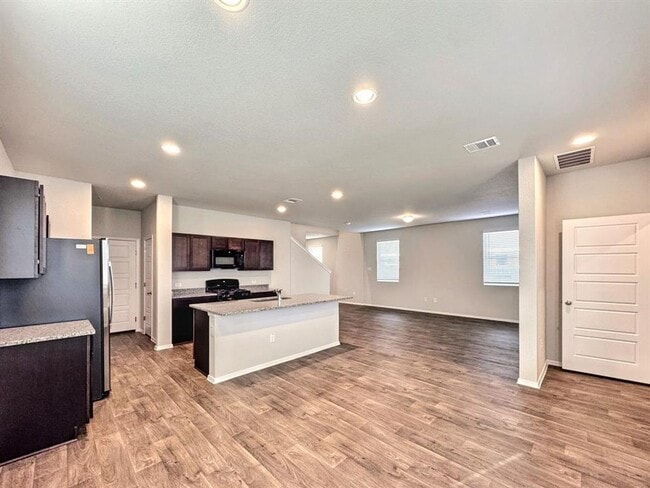 Building Photo - Comfortable Two-Story Living in San Marcos ~ Spacious Layout & Stylish Finishes
