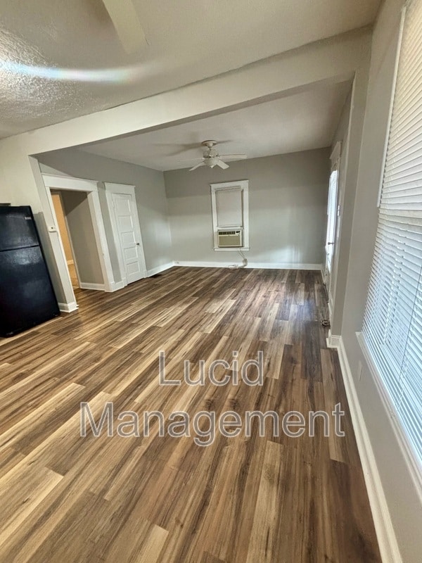 Building Photo - 1015 Sale Ave