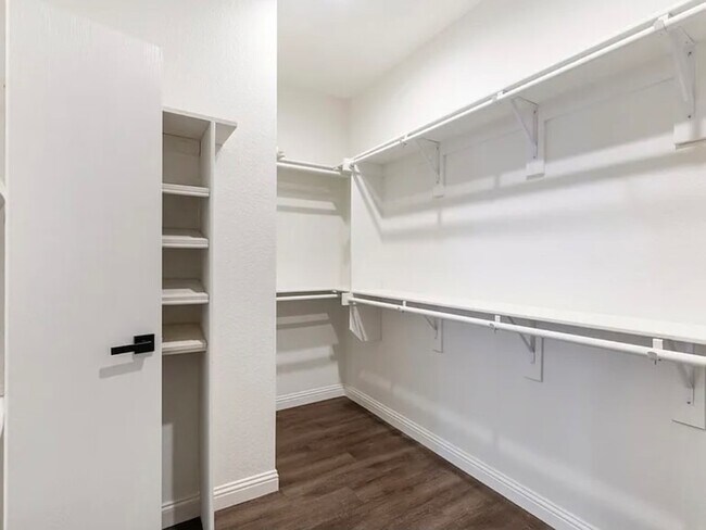 Building Photo - 13240 Berrywood Trail
