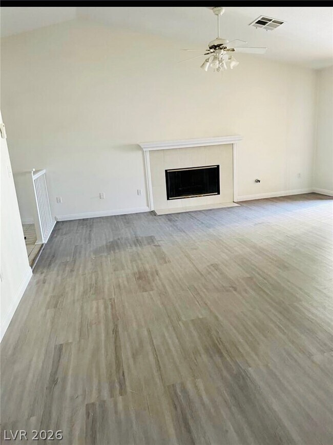 Building Photo - 3732 N White Plains Dr