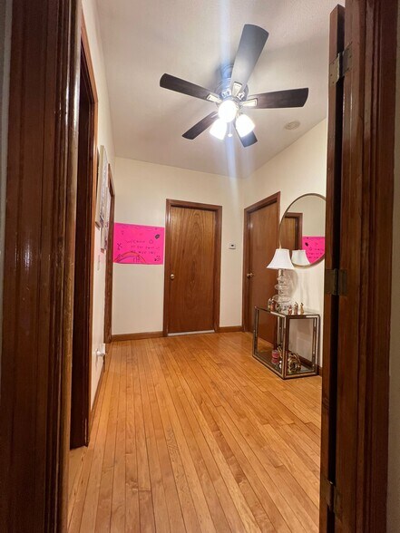 Building Photo - 31 Anthony St