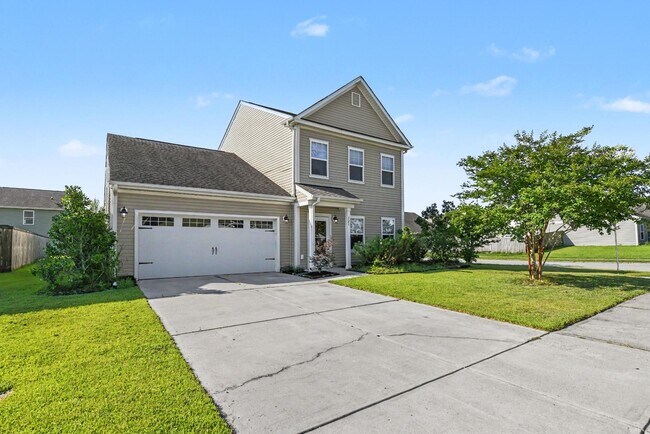 Building Photo - 121 Rockingham Way