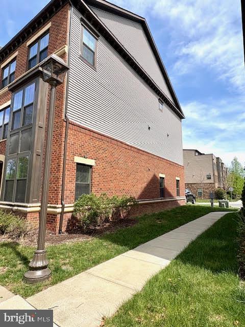 Building Photo - 22341 TrailView Crossing Terrace