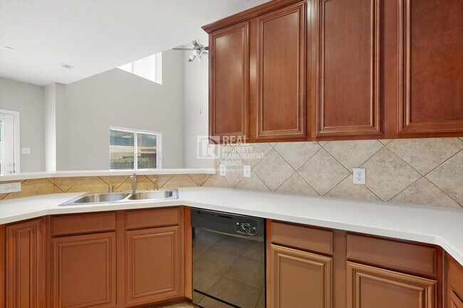 Building Photo - Modern Plano Townhome in Frisco ISD Available for Rent