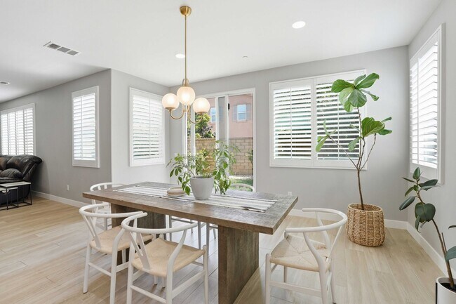 Building Photo - Highly Sought-After Next Gen Home with Private Downstairs Suite in Gated Valencia Community