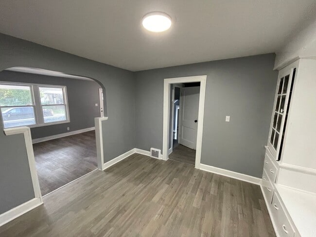 Building Photo - SECTION 8 and EDEN Accepted!!! Newly Renovated 3 Brd Home!