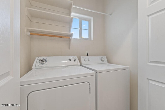 Building Photo - 3550 Mashie Dr