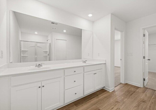 Building Photo - 108 Smithwood Dr