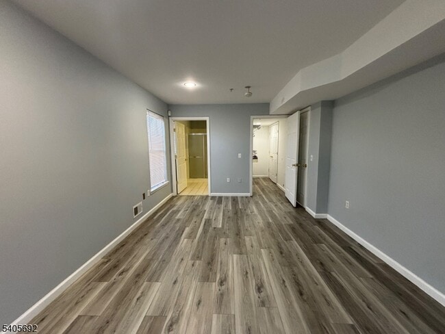 Building Photo - 116 Chariot Ct