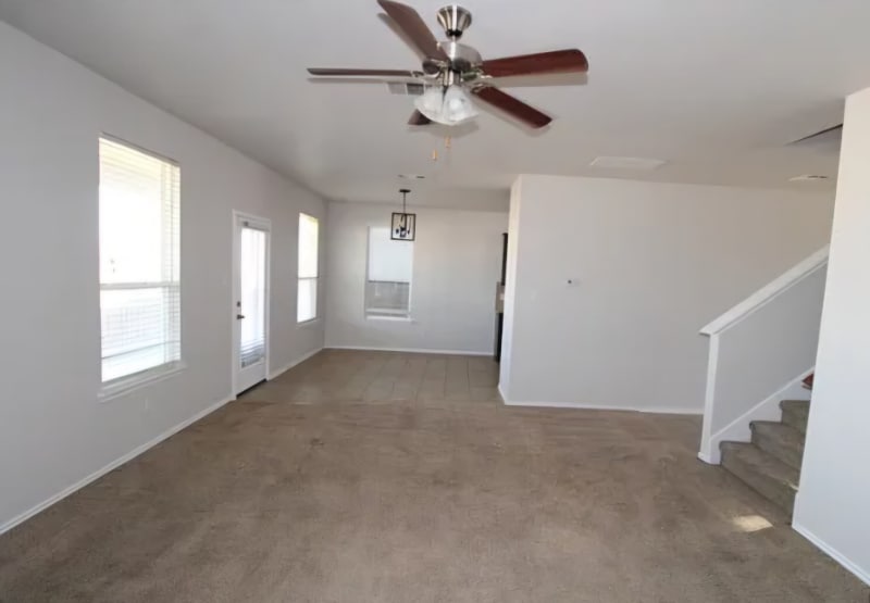 Building Photo - 2306 Jesse Dr