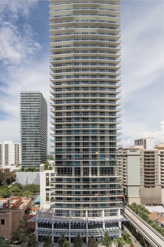 Building Photo - 1100 S Miami Ave