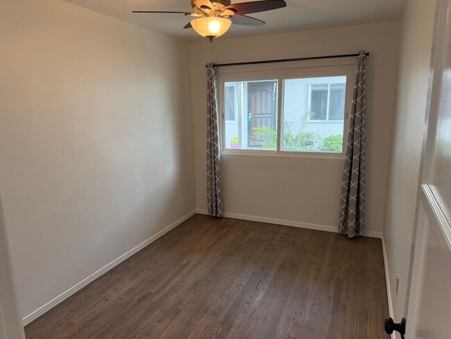 Building Photo - 4566 Muir Ave