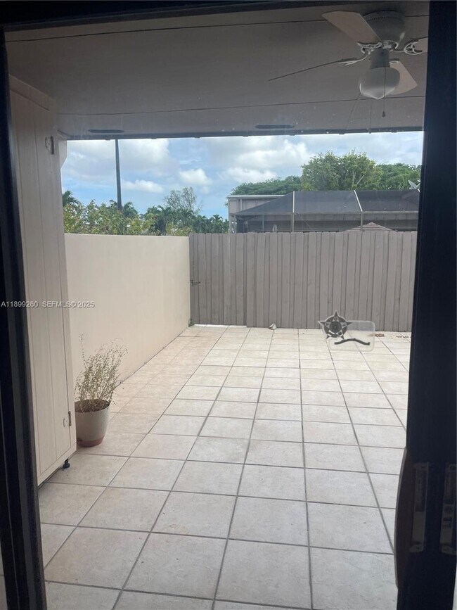 Building Photo - 7351 SW 105th Pl