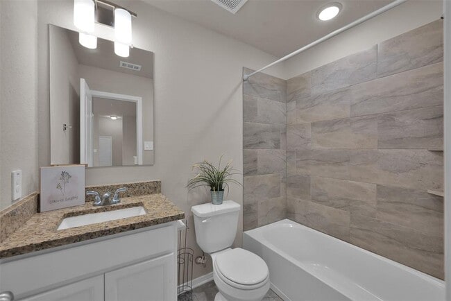 Building Photo - 2713 Sagedale Dr
