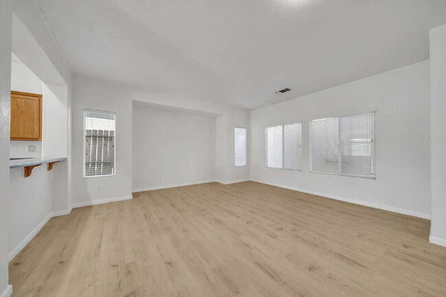 Building Photo - 9326 Lembert Dome Cir