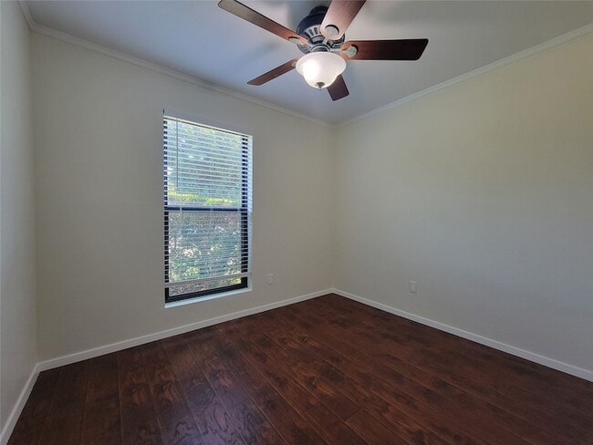 Building Photo - 2705 Riviera Dr