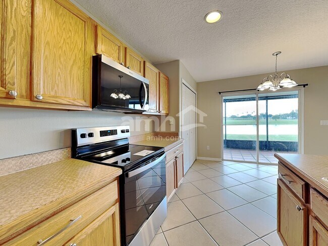 Building Photo - 1540 Sherbourne St