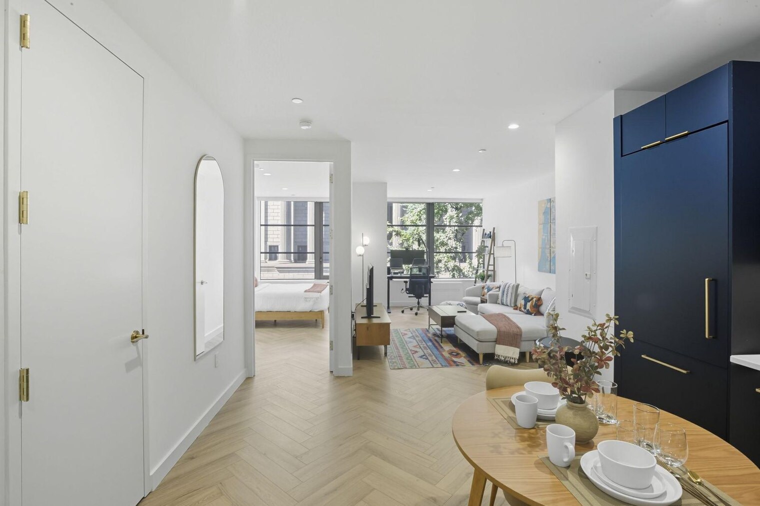 Building Photo - 980 6th Ave