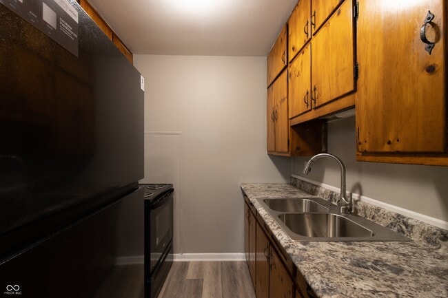 Building Photo - 1104 N Somerset Ave