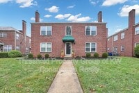 Building Photo - 851 Kenwick Rd