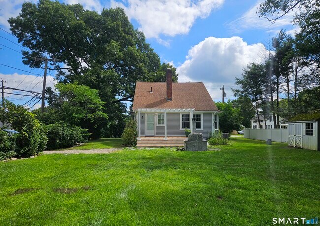 Building Photo - 188 Plainville Ave