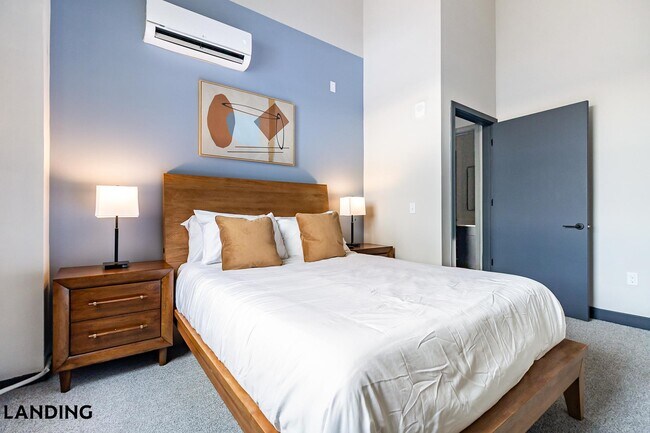 Building Photo - 55 Elm St