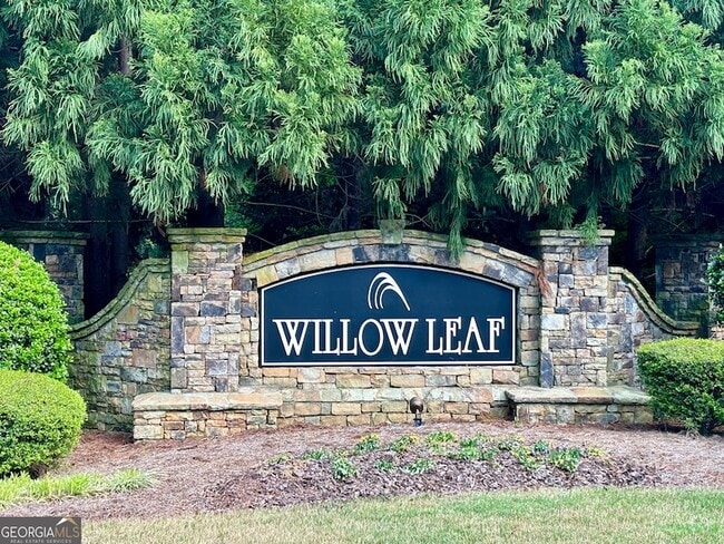 Building Photo - 2046 Barberry Dr