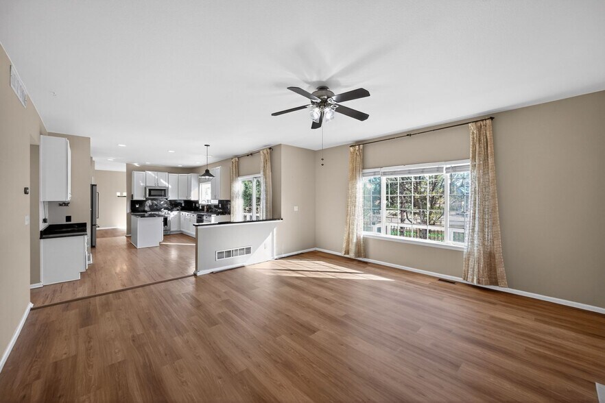 Building Photo - 5466 S Tibet St