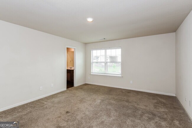 Building Photo - 128 Innis Brk Cir