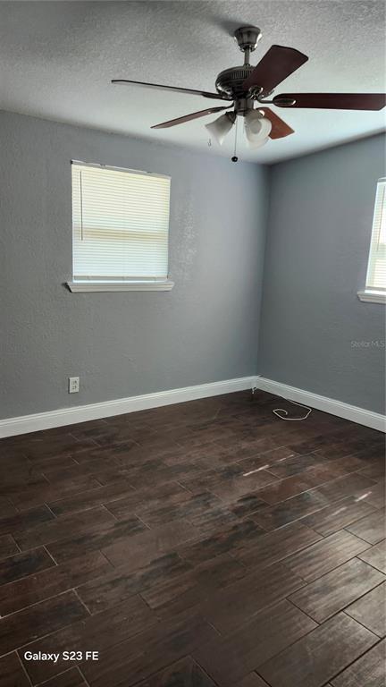 Building Photo - 4014 W Mango Ave