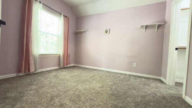 Building Photo - 4077 Frio Way