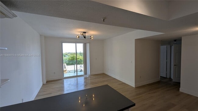 Building Photo - 3500 Coral Wy